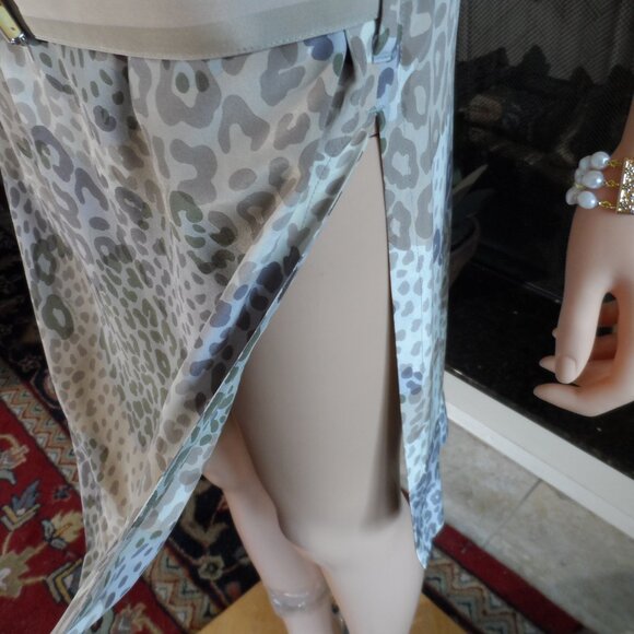 New Gucci 100% Silk Beige Leopard Print Drop-Waist Belted Sheath Dress Size 40-4 - Picture 13 of 16